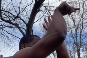 ??沒(méi)少看啊！網(wǎng)友惡搞：當(dāng)威少命中三分球后…